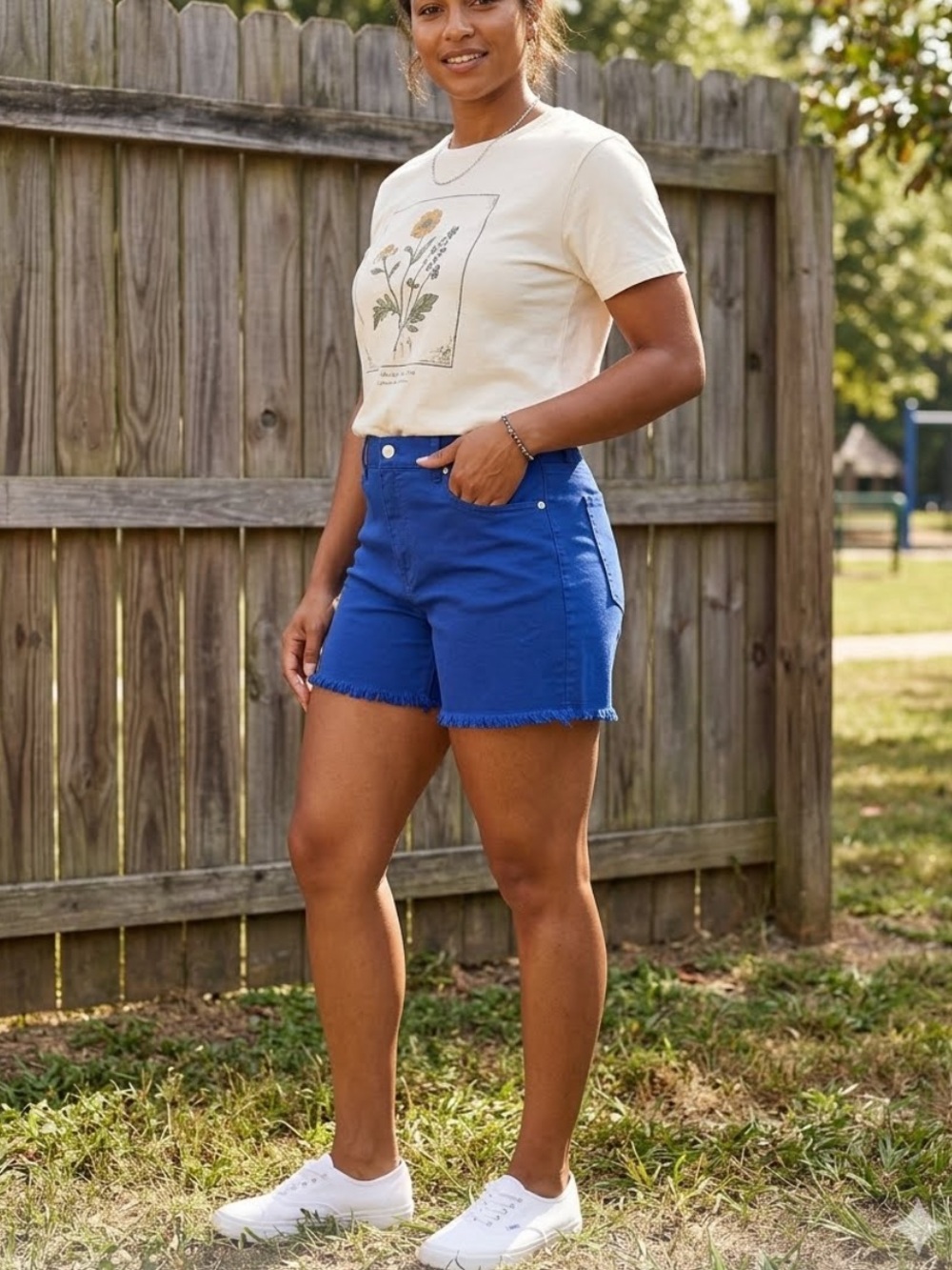 👗LOFT Women’s Cobalt Blue Frayed Hem cut off Shorts